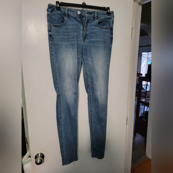 American Eagle Jean's - Picture 2 of 3